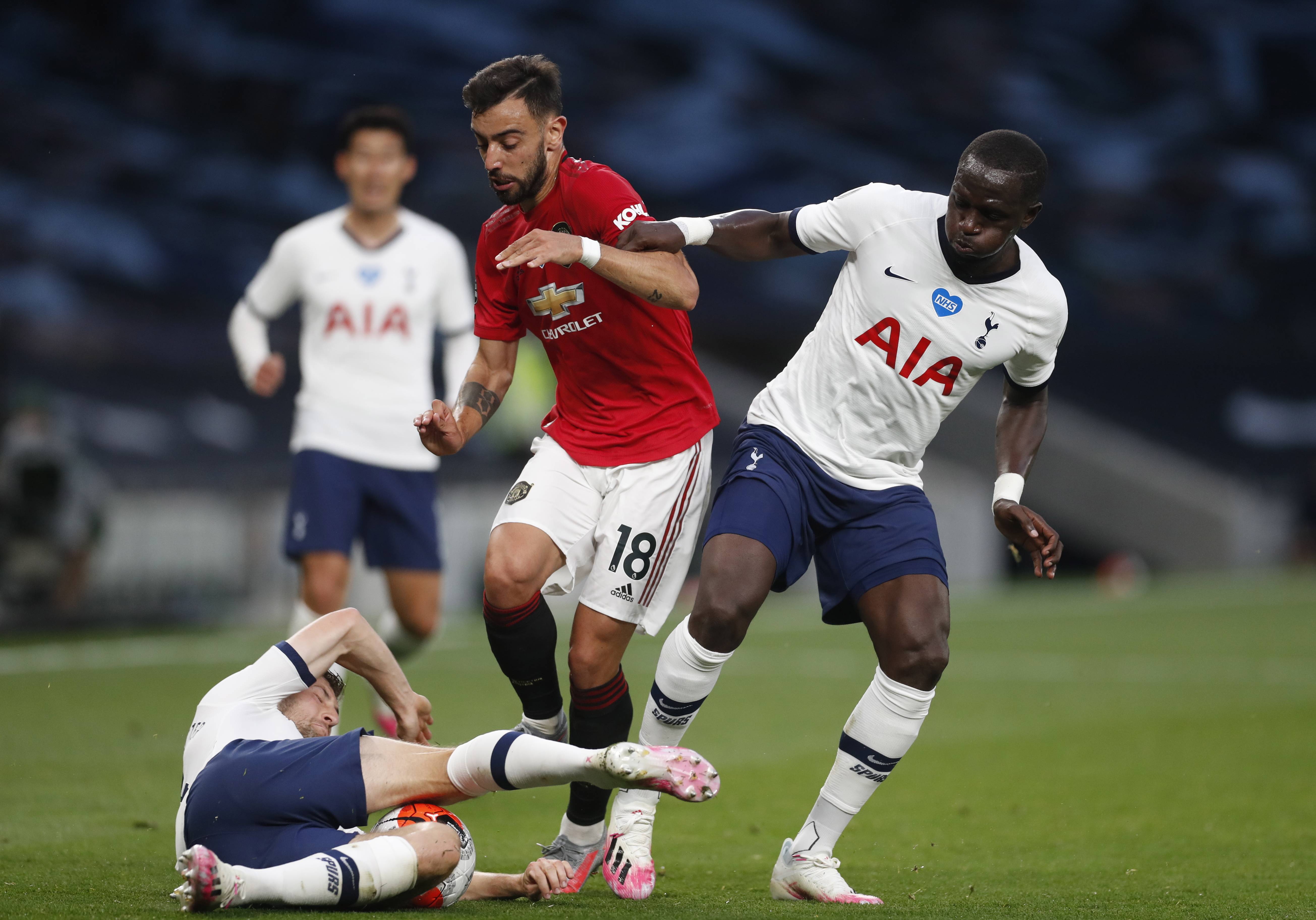 曼城中場的 曼城中場的