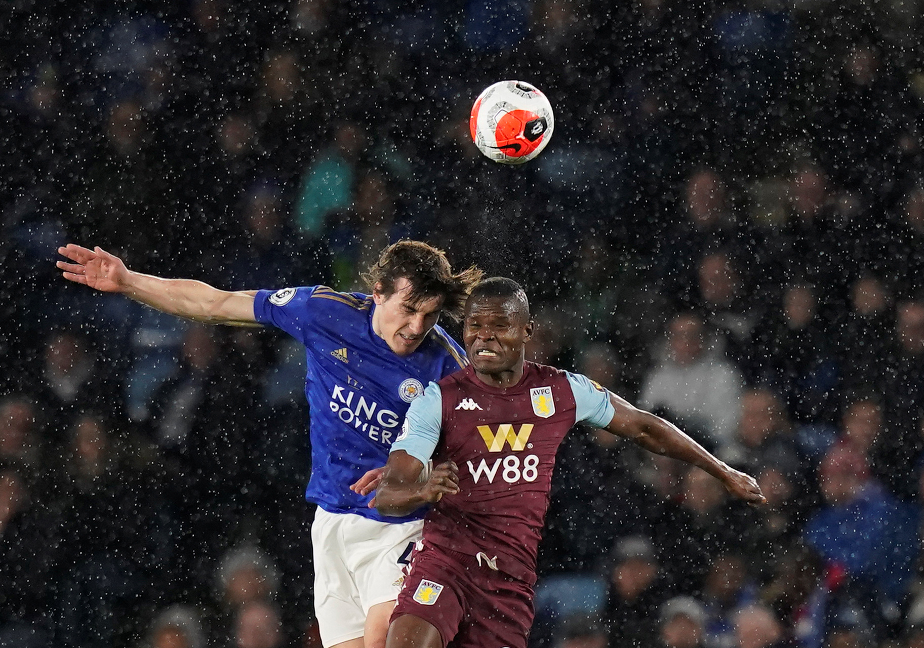 郭艾伦因伤 郭艾伦因伤